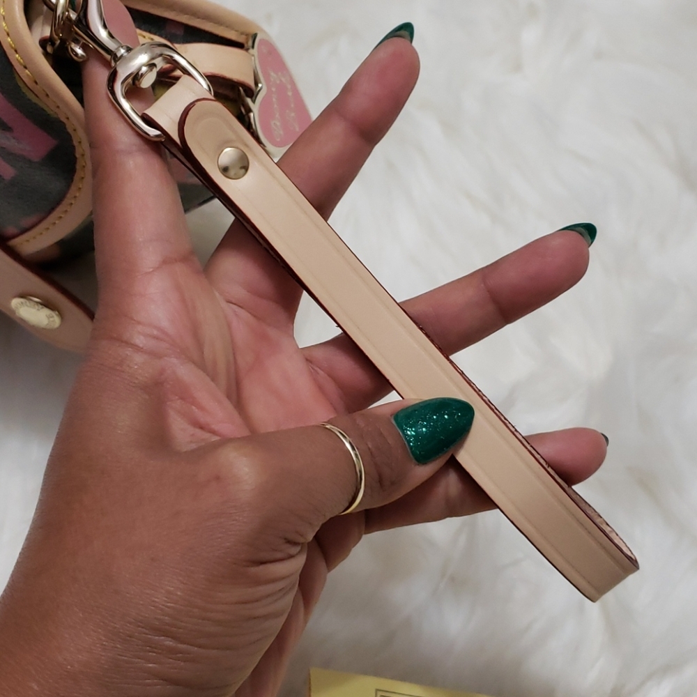 DOONEY & BOURKE WRISTLET - Picture 7 of 7